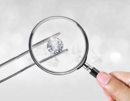 search for the best quality custom lab-grown diamond engagement